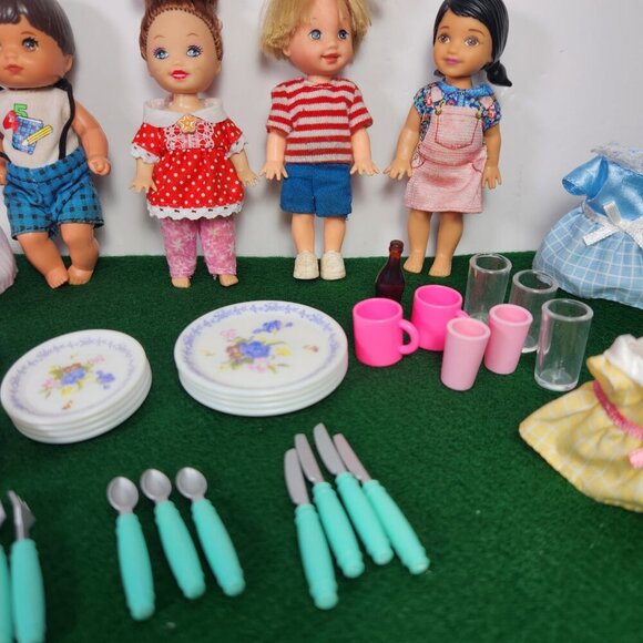 Barbie & Tommy Doll Careers Student Doll Lot of 4 Play Dining Set - Picture 7 of 9
